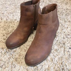Clarks ankle boots